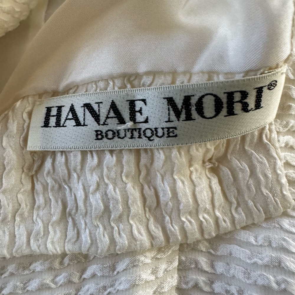 Vintage Hanae Mori Textured Silk Cream Dress - Picture 3 of 5